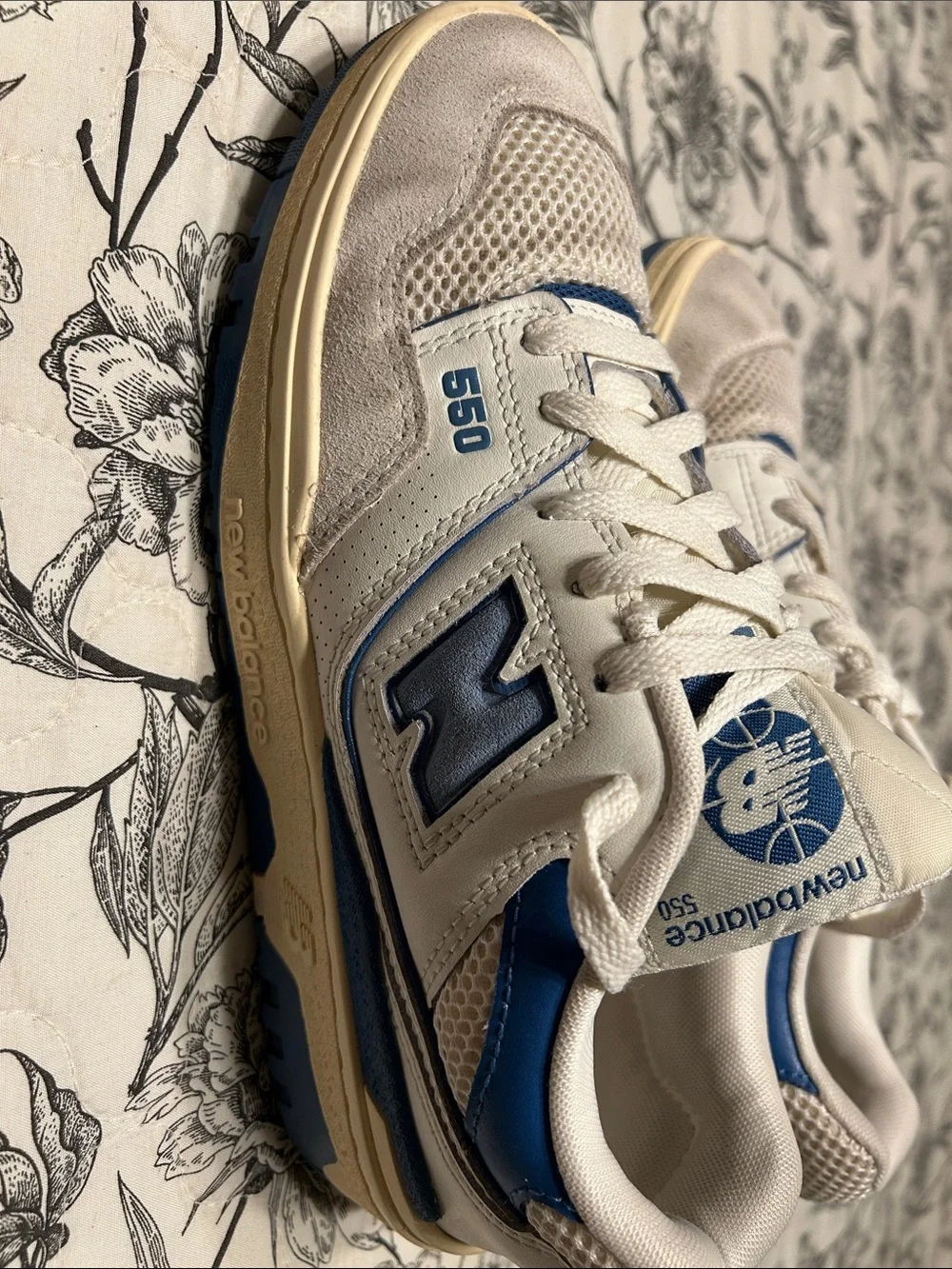 New Balance 550 sea salt pack blue agate GUC size M6.5 /W 8